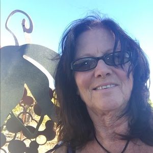 Meet your Posher, Deb